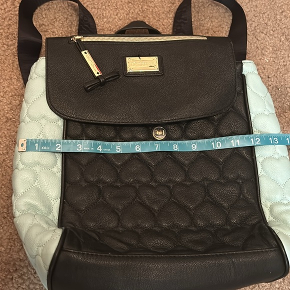 Betsey Johnson Mint Green and Black Quilted Heart Backpack With Gold Hardware - Picture 7 of 8